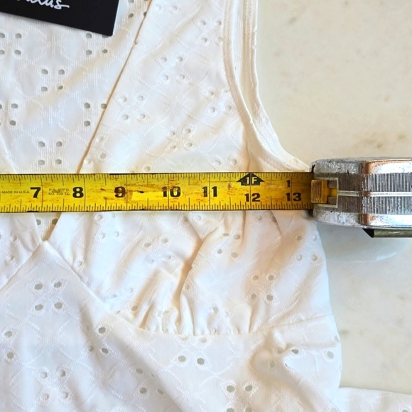 NWT Lulu's Breezy Effect Ivory Eyelet Tank Top Size Medium - Picture 14 of 15